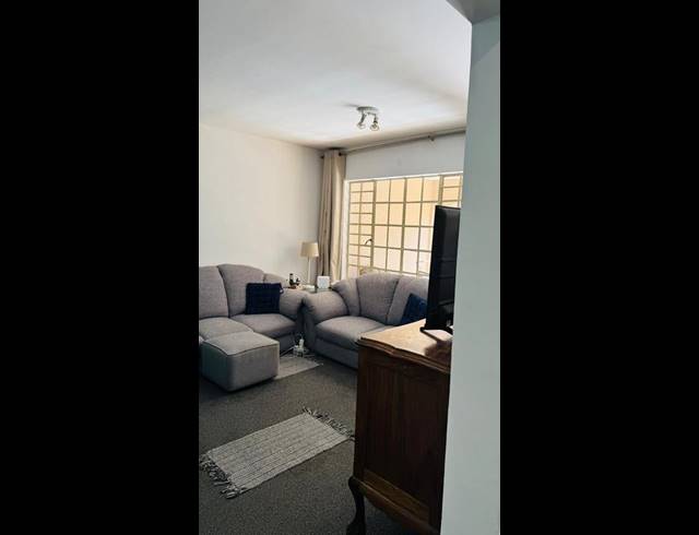 2 BEDROOM APARTMENT FOR SALE IN LAMBTON